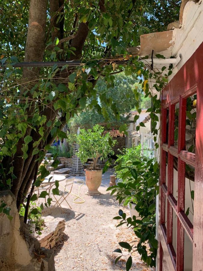 Liste Rouge Appartement Nîmes Buitenkant foto