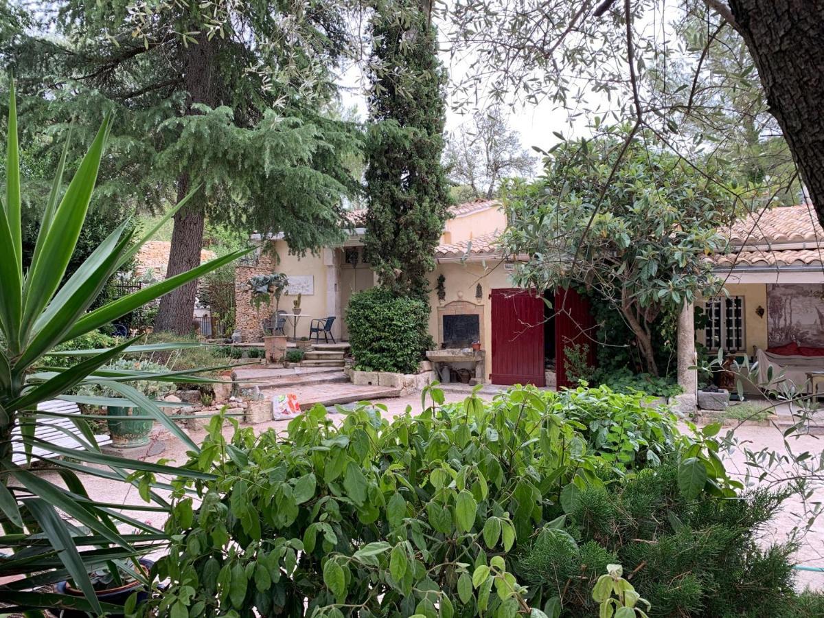 Liste Rouge Appartement Nîmes Buitenkant foto