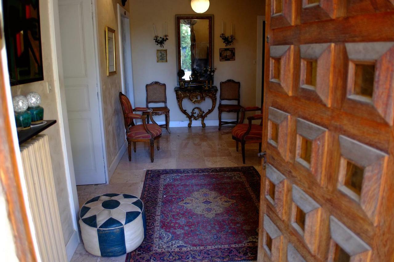 Liste Rouge Appartement Nîmes Buitenkant foto